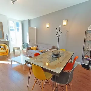  Appartement Luchon Holidays, Parking, Wifi, Balcon, Cave, T3 8 Personnes